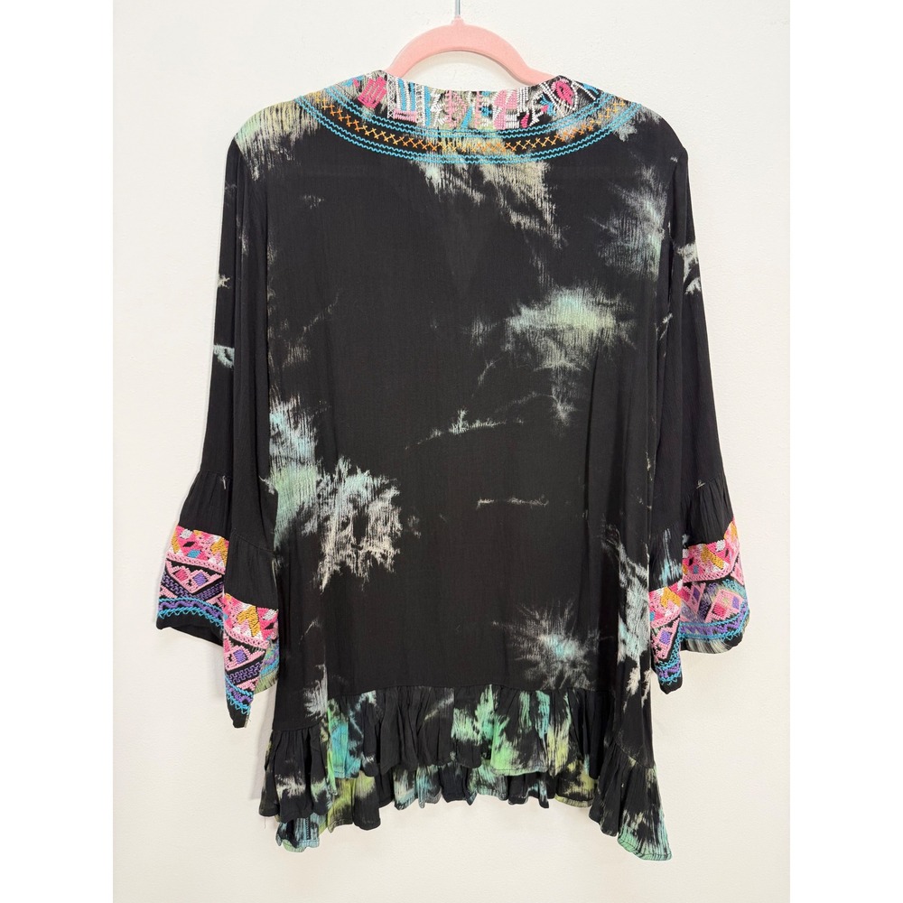 Calessa Tunic Top Size L Black Tie Dye Embroidered Boho Bell Sleeve Ruffle Hem - Picture 2 of 8
